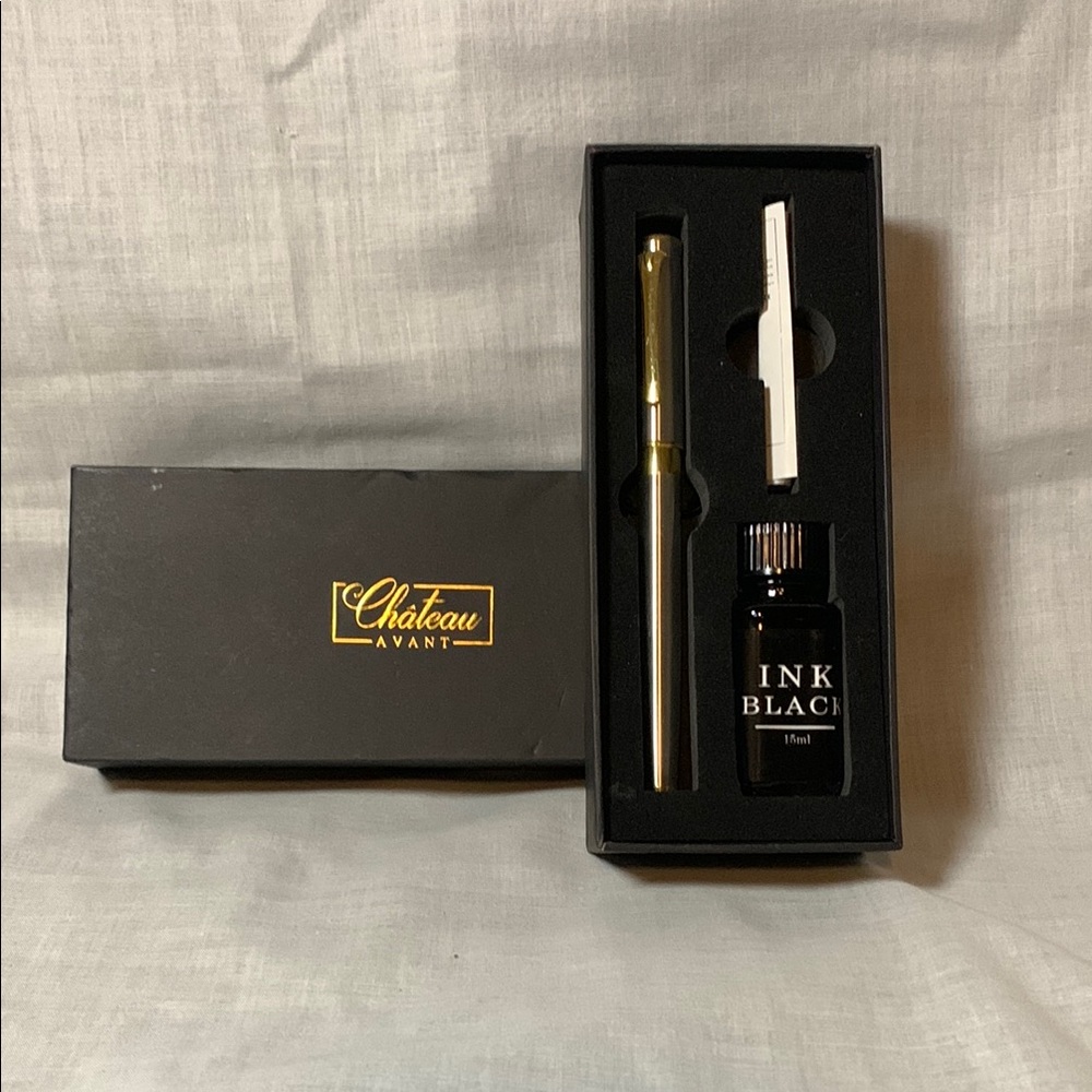 Château Avant Silver & Gold Fountain Pen Set